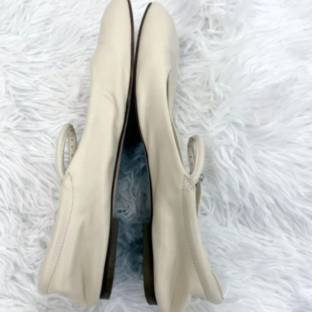 Aeyde 'Uma' Off-White Cream Leather Ballet Flats - Picture 9 of 10